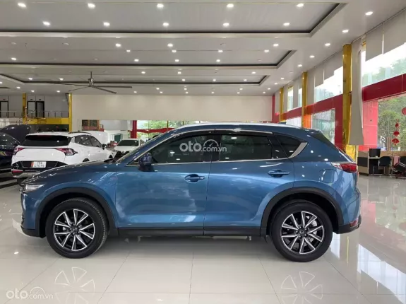 Mazda CX-5 2.5L Signature Premium 2WD 2018 - SUV gầm cao chất lượng, keo chỉ máy số Zin