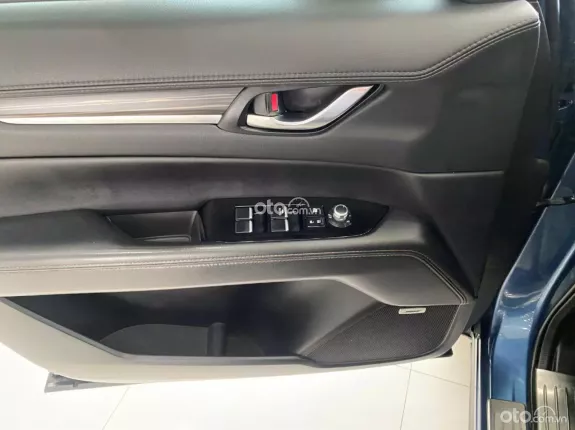 Mazda CX-5 2.5L Signature Premium 2WD 2018 - SUV gầm cao chất lượng, keo chỉ máy số Zin