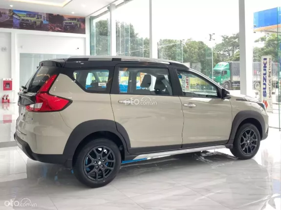 Suzuki XL7 1.5L 2025 - Xe 2 màu Trắng Ngà - Đen Suzuki Xl7 2025