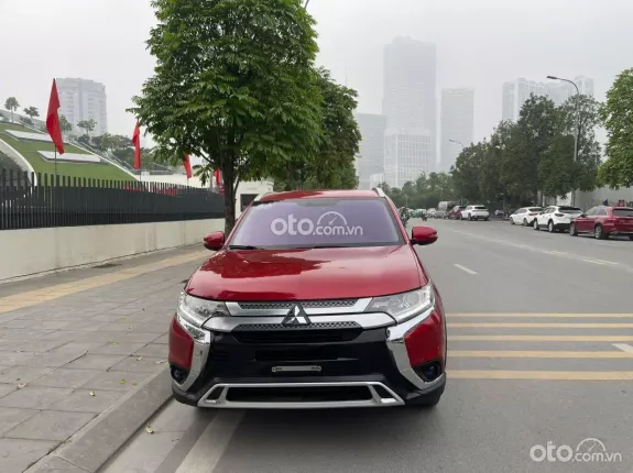 Mitsubishi Outlander 2.0 CVT Premium 2020 - Hỗ trợ trả góp cao