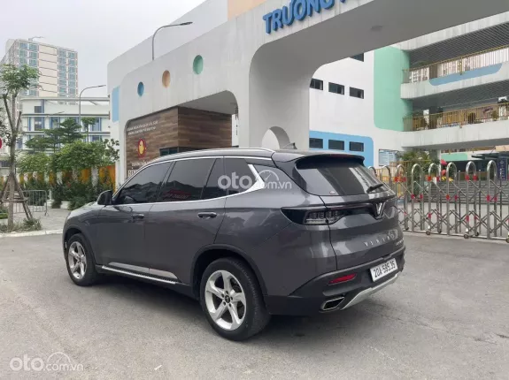 VinFast LUX A2.0 Nâng cao 2022 - Xe màu đen, cam kết chuẩn odo