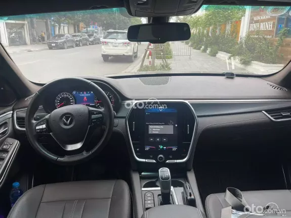 VinFast LUX A2.0 Nâng cao 2022 - Xe màu đen, cam kết chuẩn odo