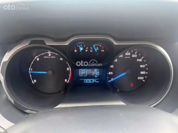 Ford Ranger XLS 2.0L 4x2 AT 2015 - Xe màu trắng đẹp, giá còn thương lượng sâu