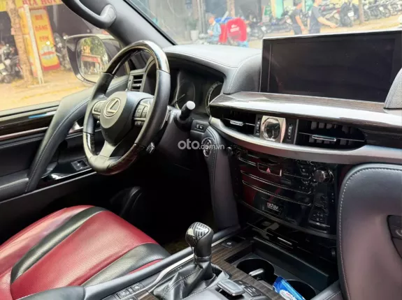 Lexus LX 570 2019 - Nhập Trung Đông