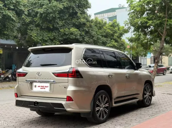 Lexus LX 570 2019 - Nhập Trung Đông