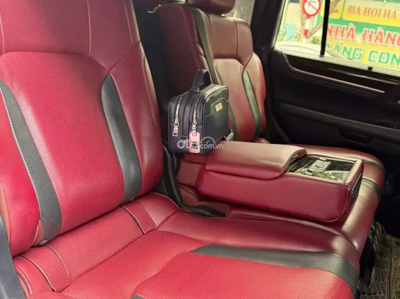 Lexus LX 570 2019 - Nhập Trung Đông