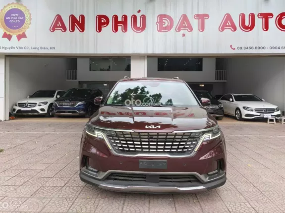 Kia Carnival 2.2D Signature 2022 - Full dầu