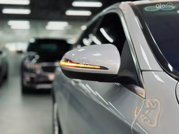 Mercedes-Benz C250 2016 - Màu Bạc ánh kim, nội thất kem