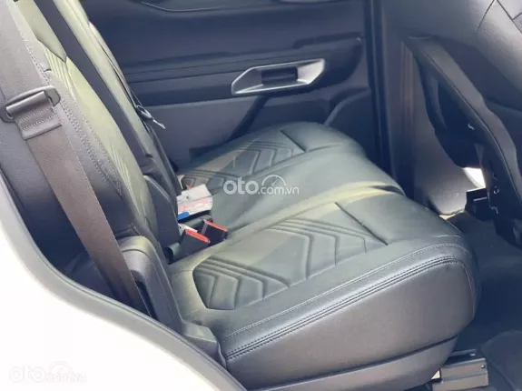 Ford Everest 2.0L ST5 6AT 2WD Titanium 2024 - New mới về siêu lướt các bác nhé