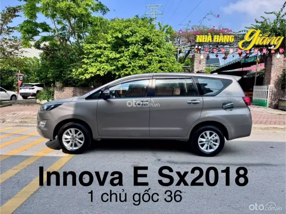 Toyota Innova 2.0E 2018 - Xe đẹp zin cả xe