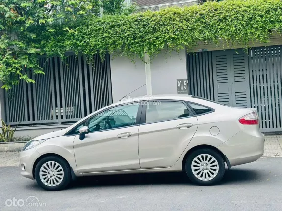 Ford Fiesta 1.6 AT 2011 - FORD FIESTA>200TR XE CÁ NHÂN ĐI RẤT KỸ_BAO TEST