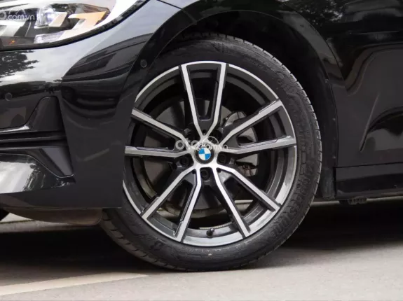 BMW 320i Sport Line 2022 - Bao check test