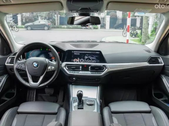 BMW 320i Sport Line 2022 - Bao check test