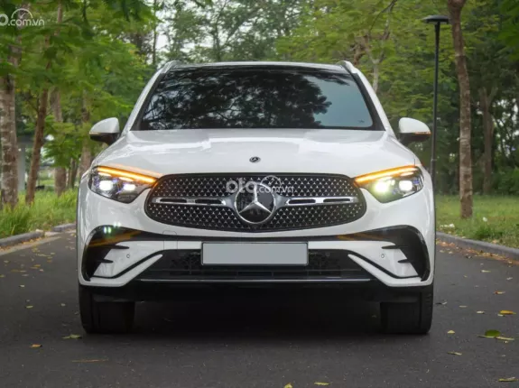 Mercedes-Benz GLC 300 4Matic 2023 - Odo 5900 km một chủ từ mới