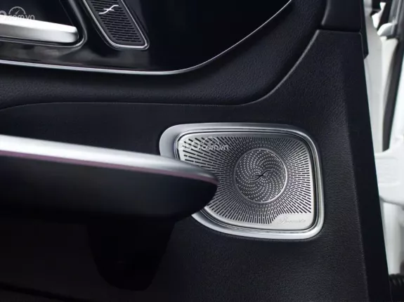 Mercedes-Benz GLC 300 4Matic 2023 - Odo 5900 km một chủ từ mới