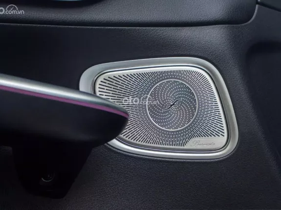 Mercedes-Benz GLC 300 4Matic 2023 - Odo 5900 km một chủ từ mới