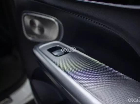 Mercedes-Benz GLC 300 4Matic 2023 - Odo 5900 km một chủ từ mới