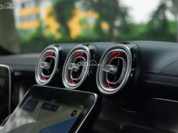 Mercedes-Benz GLC 300 4Matic 2023 - Odo 5900 km một chủ từ mới