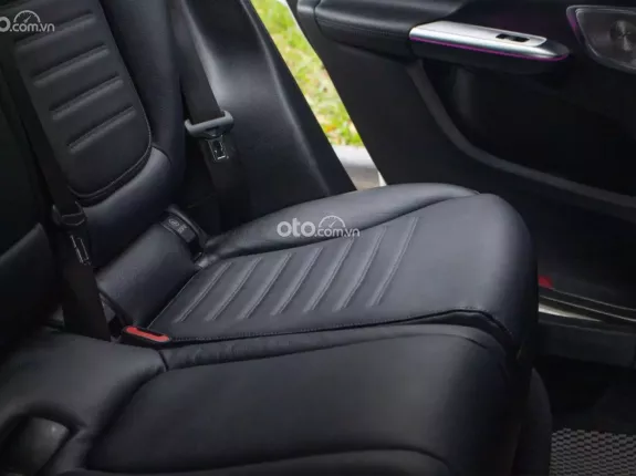 Mercedes-Benz GLC 300 4Matic 2023 - Odo 5900 km một chủ từ mới