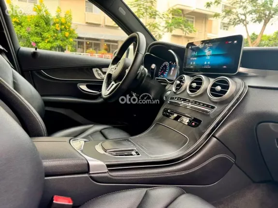 Mercedes-Benz GLC 300 4Matic 2022 - Bản độ Full từ GLC250 4Matic