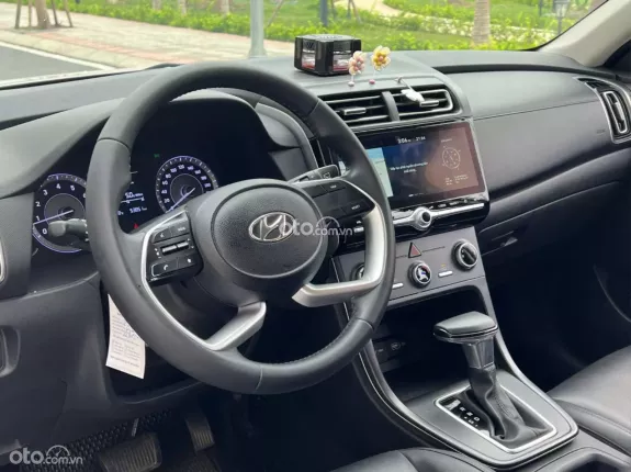 Hyundai Creta 1.5L Tiêu chuẩn 2022 - AT nhập khẩu 565t đẹp không tì vết