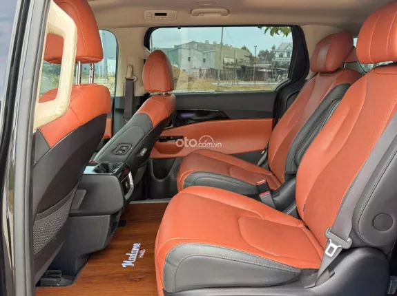 Kia Carnival 2.2D Signature 2023 - Kia Carnival 2.2D Signature 2023 -