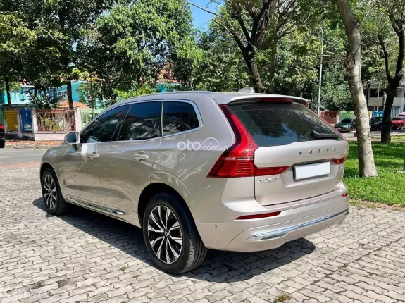 Volvo XC60 B6 Ultimate Bright 2023 - Odo 90km cho một chiếc xe độc nhất nhì