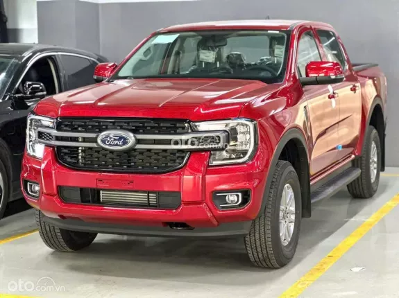Ford Ranger XLS 2.0L 4x2 AT 2025 - MÀU ĐỎ MỚI_SẴN XE_ĐỦ MÀU _GIAO LIỀN