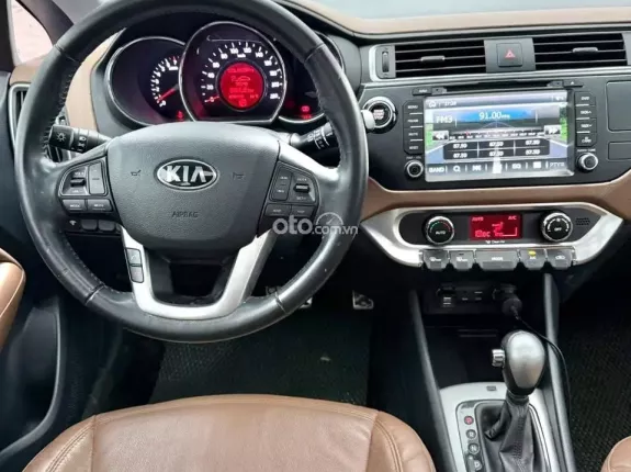 Kia Rio 1.4 AT Hatchback 2015 - Rio AT hatckback 2015