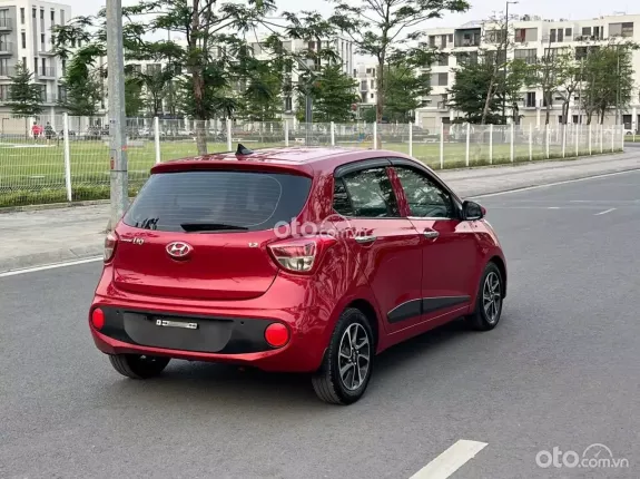 Hyundai Grand i10 Hatchback 1.2 AT 2018 - I10 AT hatchback 2018