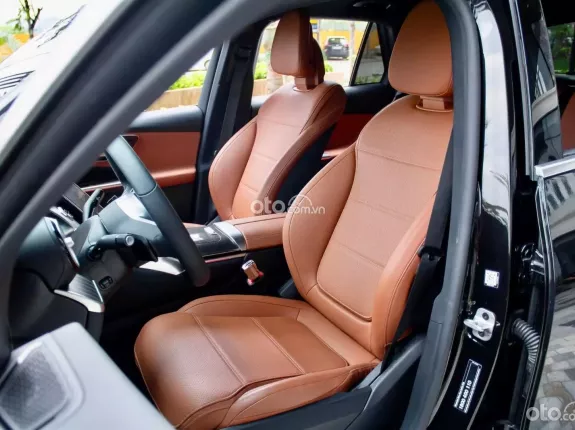 Mercedes-Benz GLC 200 4Matic 2024 - Tên công tý xuất VAT 900 triệu