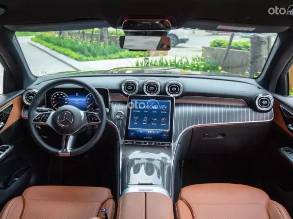 Mercedes-Benz GLC 200 4Matic 2024 - Tên công tý xuất VAT 900 triệu