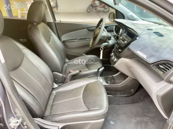 VinFast Fadil Tiêu Chuẩn 2022 - Động cơ, hộp số nguyên bản