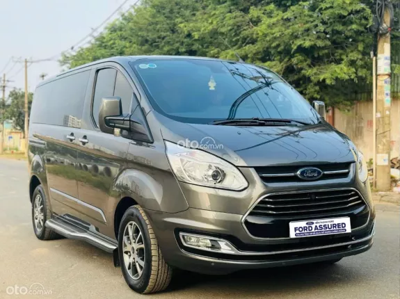 Ford Tourneo Titanium 2019 - 7 chỗ cơ bản, máy gầm rất mới