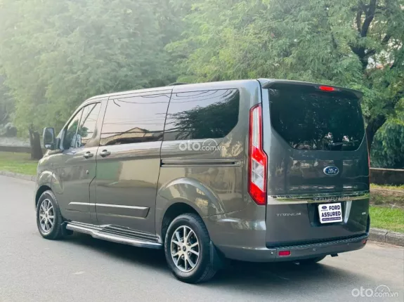 Ford Tourneo Titanium 2019 - 7 chỗ cơ bản, máy gầm rất mới