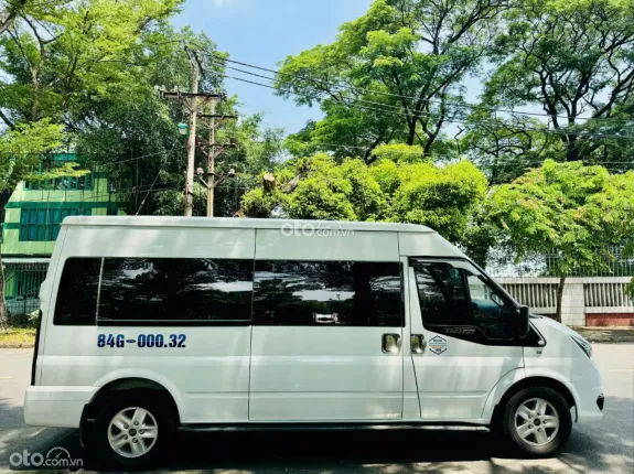 Ford Transit 9 Chỗ 2.4 Diesel 2023 - Giá chỉ 735 triệu