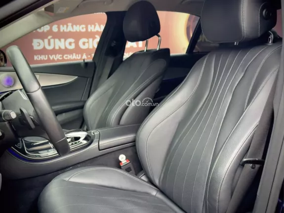 Mercedes-Benz E180 1.5 I4 2020 - Cần bán Mercedes E180 sx 2020 đẹp xuất sắc giá chỉ 9 đồng