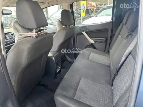 Ford Ranger XLS 2.2 4x2 AT 2018 - FORD RANGER Model 2019 Số tự động_1 chủ đi rất kỹ