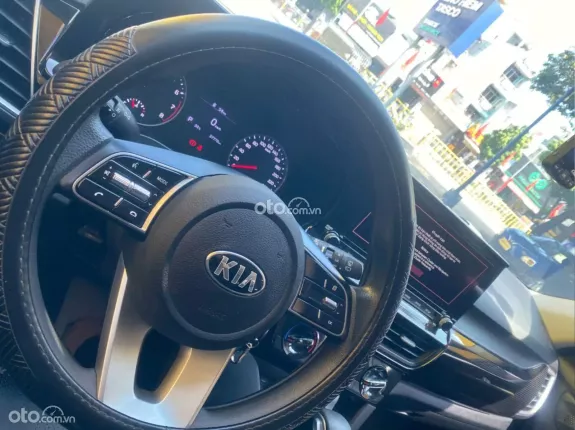 Kia Seltos 1.4T Deluxe 2021 - 545tr