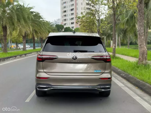 Volkswagen Viloran Luxury 2023 - Volkswagen Viloran Luxury 2023