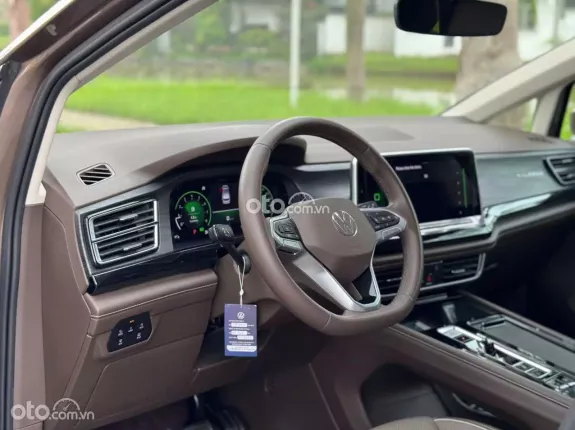 Volkswagen Viloran Luxury 2023 - Volkswagen Viloran Luxury 2023