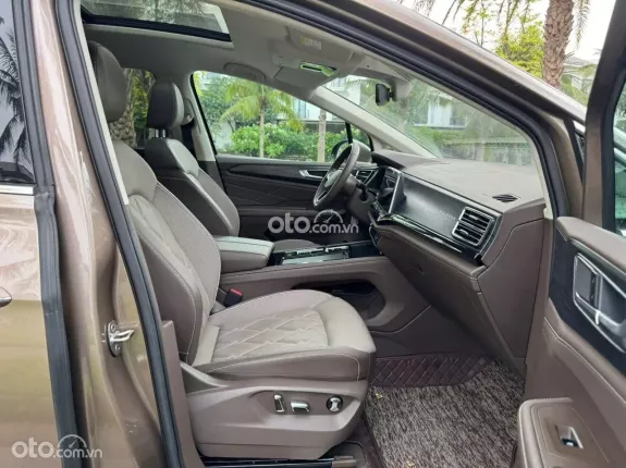 Volkswagen Viloran Luxury 2023 - Volkswagen Viloran Luxury 2023