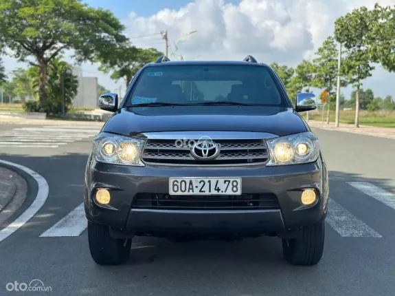 Toyota Fortuner 2009 - Phân khúc dưới 400trieu cho AE chạy dịch vụ hay công ty siêu chất