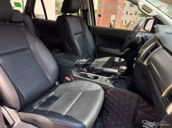 Ford Everest Trend 2.0 AT 4x2 2019 - 750tr