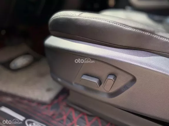 Ford Everest Trend 2.0 AT 4x2 2019 - 750tr