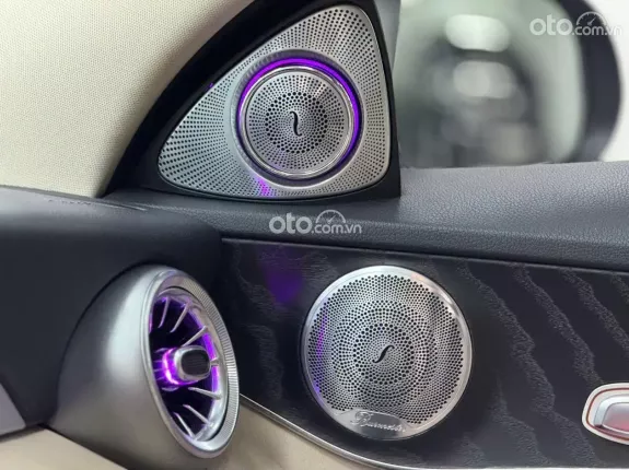 Mercedes-Benz C200 2018 - Bảo dưỡng full ls hãng