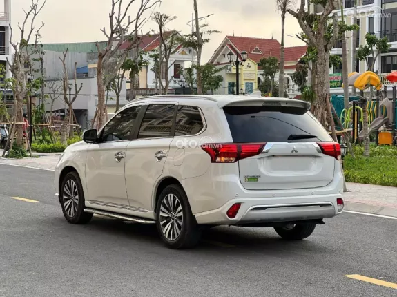 Mitsubishi Outlander 2.0 CVT 2022 - SUV SANG, CHẠY ÊM KHÔNG LÔI