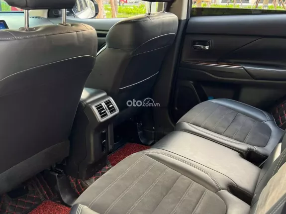 Mitsubishi Outlander 2.0 CVT 2022 - SUV SANG, CHẠY ÊM KHÔNG LÔI