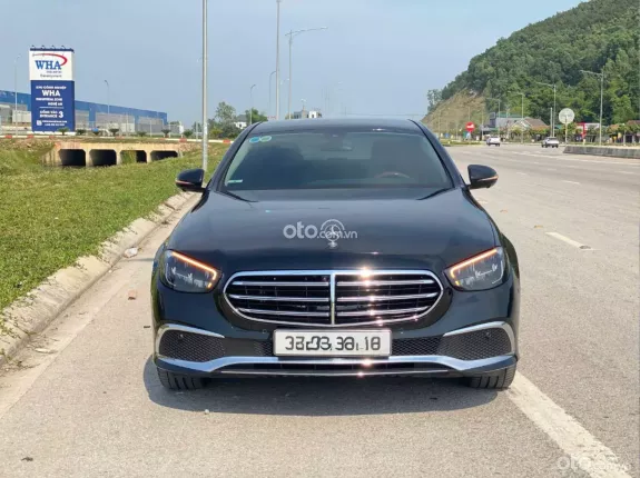 Mercedes-Benz E200 Exclusive V1 2023 - Xe lướt như mới chủ mới đi hơn 1 vạn
