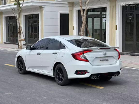 Honda Civic 1.5 G 2021 - 585 triệu